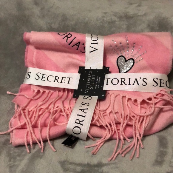 Victoria's Secret Accessories - Victoria’s Secret winter angel collection